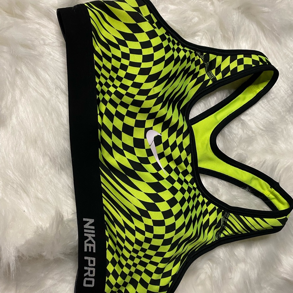 Nike Pro sports bra